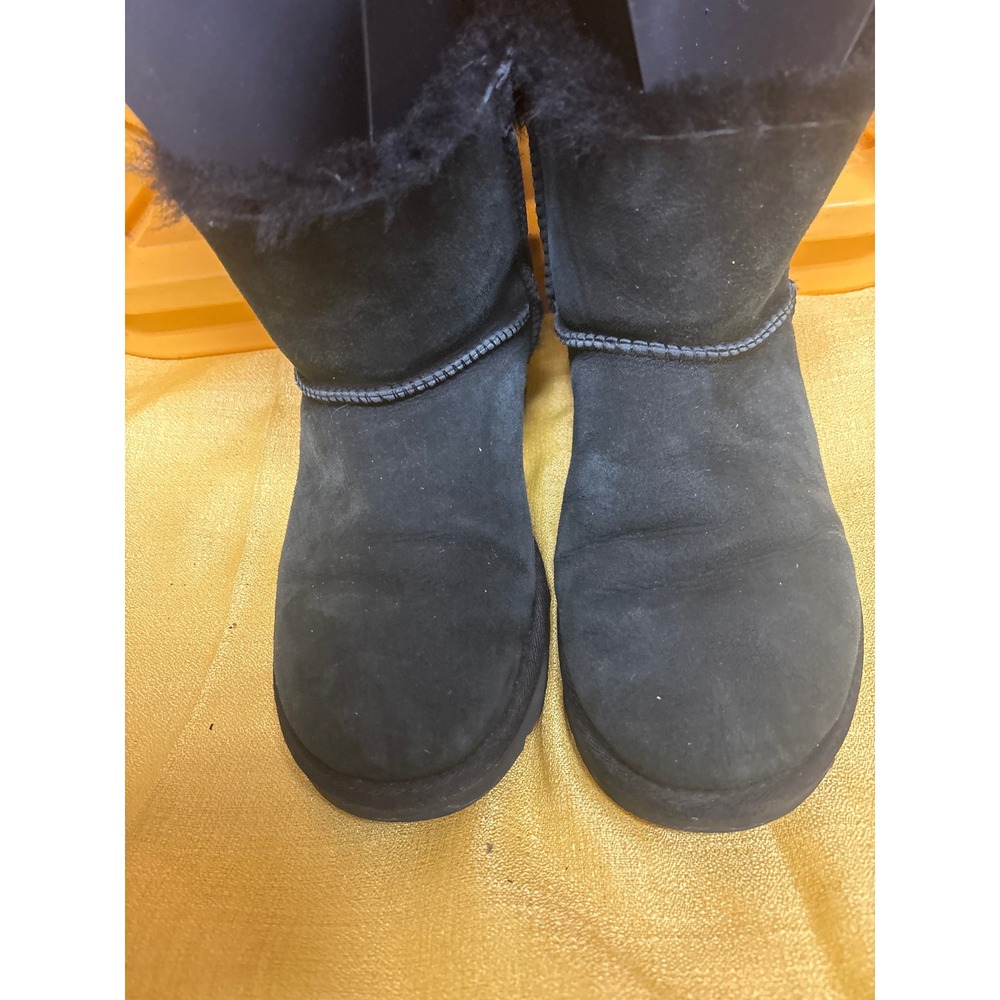 UGG Bailey Bow Boots Womens 7‎ Black Good Suede Sheepskin Fur Trim Mid Calf Bows